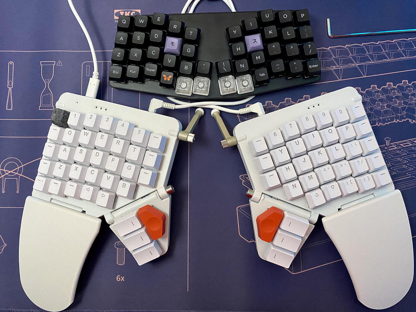 Moonlander Keyboard (Mechanical) (Ergonomic) (Split) (Ortholinear